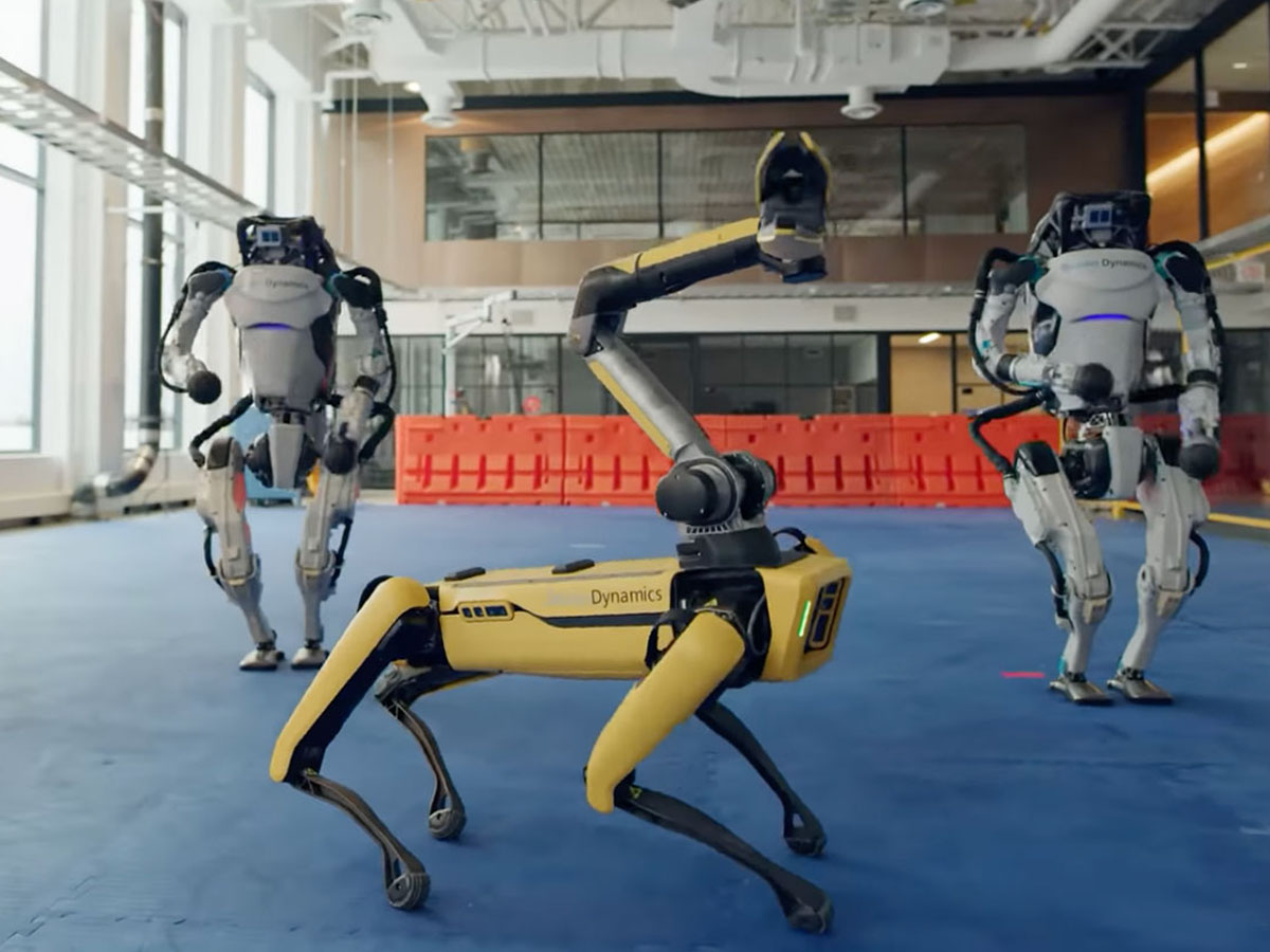 Robosobaki Ot Boston Dynamics Teper Risuyut Melkami I Sazhayut Cvety Fakty