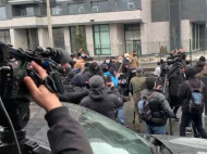 Стычки и задержания произошли в Киеве при пикетировании телеканала «НАШ»