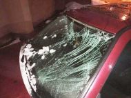 Впала на&nbsp;автівку снігова брила чи&nbsp;бурулька: хто заплатить за&nbsp;ремонт?
