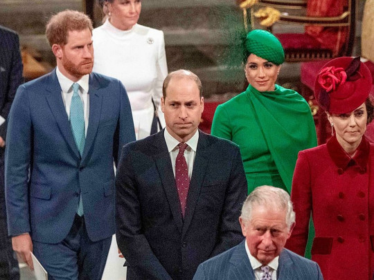 Принц Уильям, принц Гарри, Меган Маркл и другие члены королевской семьи