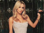 Самотня Лобода з&nbsp;сумною усмішкою показала шикарну спальню