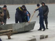 &laquo;Коли я&nbsp;доповз по&nbsp;льоду до&nbsp;рибалки, він уже не&nbsp;кричав і&nbsp;повністю занурився у&nbsp;воду&raquo;
