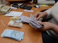 Влада оголосила розмір виплат для українців в&nbsp;&laquo;червоних&raquo; зонах
