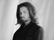 Побічний ефект: Девід Аксельрод, який перехворів на&nbsp;коронавірус, позбувся волосся