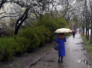 Температурні гойдалки та&nbsp;дощі: синоптики розповіли про погоду в&nbsp;Україні на&nbsp;початку квітня