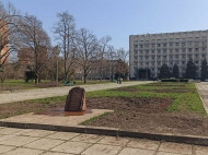 У&nbsp;центрі Одеси невідомі поглумилися над пам'ятним знаком загиблим учасникам АТО