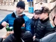 &laquo;Громадські активісти&raquo;, які побили хлопця в&nbsp;центрі Києва, виявилися громадянами Росії