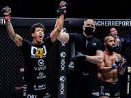 Легенду UFC побили в&nbsp;титульному бою: відео сенсаційного нокауту