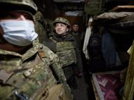 Зеленський відправився на&nbsp;Донбас, в&nbsp;планах&nbsp;&mdash; зустрічі з&nbsp;військовими на&nbsp;передовій
