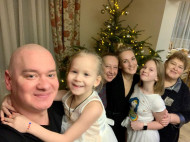 Слідом за&nbsp;сестрою: молодша донька Євгена Кошового вирішила стати співачкою