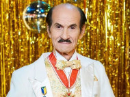 &laquo;Мне не&nbsp;надо интервью!&raquo; Еле живой Григорий Чапкис осадил снимающего его на&nbsp;видео сына
