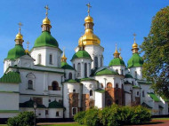 Маски й&nbsp;соціальна дистанція: у&nbsp;ПЦУ розповіли про роботу храмів на&nbsp;Великдень