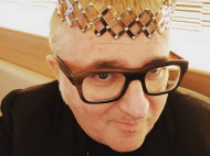 Сотрудничал с&nbsp;Lanvin и&nbsp;Yves Saint Laurent: в&nbsp;Париже от&nbsp;коронавируса умер известный дизайнер