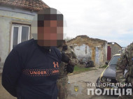 Залякував та&nbsp;погрожував: одесит 2 роки розбещував 11-річну падчерку