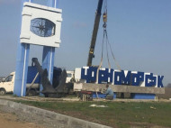 Вода все прибуває: під Одесою через аварію затопило центр міста