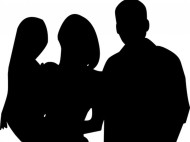 З&nbsp;карти списували гроші: чоловік &laquo;заочно&raquo; став батьком дитини начальниці