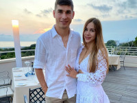 Руслан Малиновский с женой Роксаной