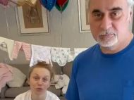 С&nbsp;гримом перебор: &laquo;изможденные&raquo; Меладзе с&nbsp;Джанабаевой забавным видео отметили первый месяц дочери