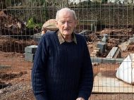 Пенсионер случайно раскопал у&nbsp;себя во&nbsp;дворе развалины старинного дворца&nbsp;&mdash; находка обошлась ему в&nbsp;20 тысяч долларов