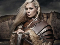 Женщина-викинг