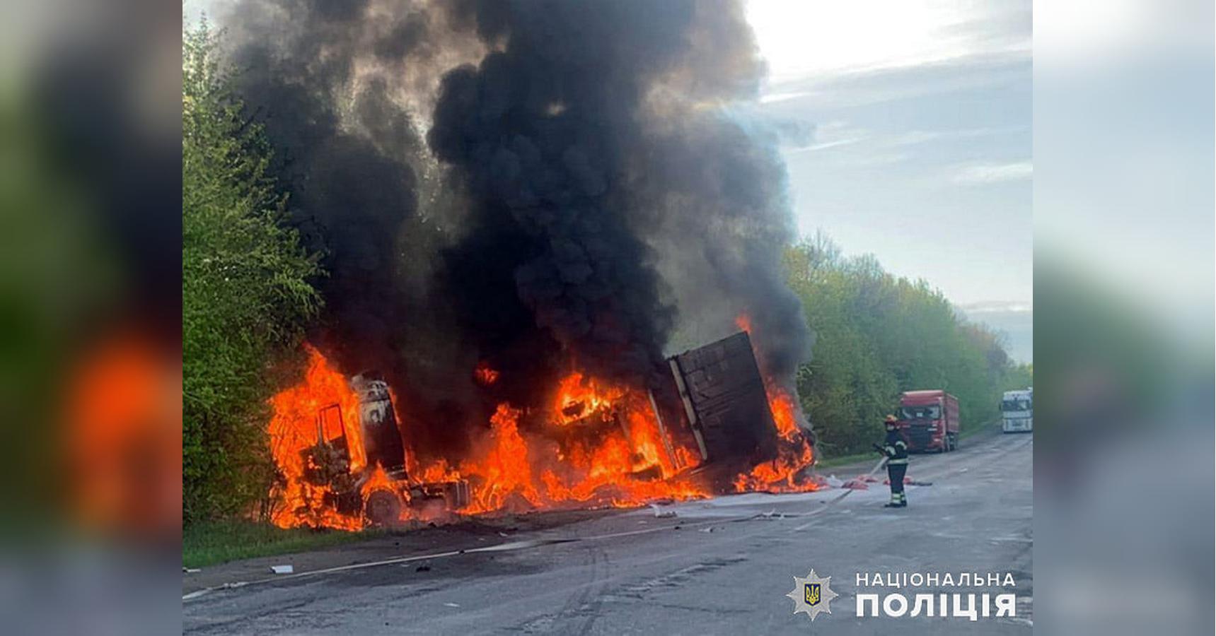 На трасі Житомир - Чернівці біля села Веселівка ...