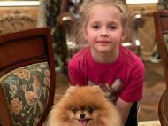 &laquo;Розовая принцесса&raquo;: Лиза Галкина порадовала стильным нарядом для маленьких модниц