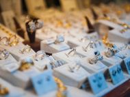 Неизвестный с&nbsp;ружьем и&nbsp;в&nbsp;маске ограбил ювелирный магазин в&nbsp;Киеве