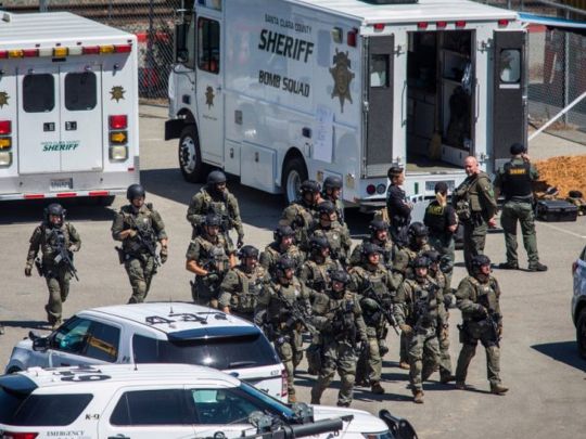 Полиция на месте массового убийства в Сан-Хосе