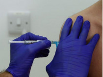 Ситуация с вакцинацией резко ухудшилась: в Минздраве привели печальные цифры