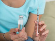 Число получивших первую дозу антиковидной вакцины в&nbsp;Украине превысило миллион