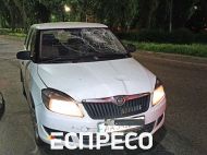 Дав по&nbsp;газах і&nbsp;збив хлопця: в&nbsp;Києві п'яний таксист &laquo;прокатав&raquo; юнака на&nbsp;капоті і&nbsp;спробував сховатися з&nbsp;місця ДТП