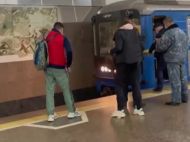 В&nbsp;метро Харькова иностранец пытался покончить с&nbsp;собой, прыгнув под поезд