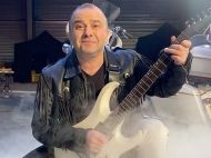 &laquo;Татова колискова&raquo;: Віктор Павлік присвятив майбутньому синові зворушливий кліп