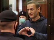 &laquo;Тут людей забивали молотками&raquo;: Навального доставили в&nbsp;&laquo;справжній концтабір в&nbsp;100 кілометрах від Москви&raquo;
