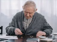 Изменение прожиточного минимума: кому и&nbsp;на&nbsp;сколько повысят пенсии с&nbsp;1&nbsp;июля