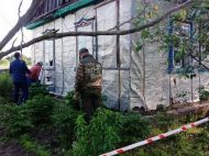 Розстріл сім'ї на&nbsp;Житомирщині: у&nbsp;будинку підозрюваного знайшли боргові розписки та&nbsp;бойовий арсенал
