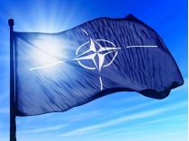 На саміті НАТО буде піднято питання співпраці з Україною,&nbsp;— Столтенберг
