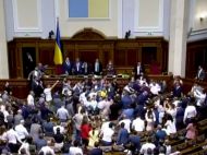В &laquo;Слуге народа&raquo; призвали расстреливать оппозицию: в&nbsp;Верховной Раде началась драка