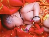 В&nbsp;Індії новонароджену дівчинку знайшли в&nbsp;дерев'яній коробці з&nbsp;зображенням богів, що&nbsp;пливла по&nbsp;річці Ганг