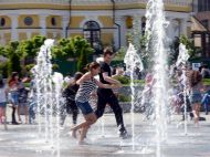 Аномально спекотний день: синоптики назвали три області, де&nbsp;пройдуть дощі 21 червня