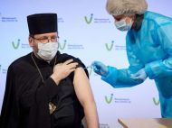 &laquo;Немає підстав відмовитися&raquo;: глава УГКЦ прищепився від коронавирусу