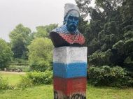 Україна вимагає від Данії знайти вандалів, які розфарбували пам'ятник Тарасу Шевченку у&nbsp;кольори прапора Росії