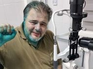 Став &laquo;зеленим пацифістом&raquo;: скандального блогера Коцабу облили зеленкою та&nbsp;закидали яйцями