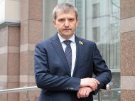 ЗМІ розповіли про &laquo;майстер-класі&raquo; &laquo;слуги&raquo; Демченко з&nbsp;приховування незадекларованого майна
