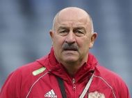 &laquo;Нас не&nbsp;звільниш!&raquo;: Черчесов удостоївся пародії за&nbsp;провал збірної Росії на&nbsp;Євро-2020