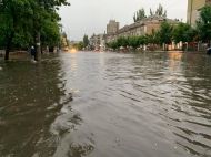 На&nbsp;курортний Бердянськ обрушився шторм: без світла залишилися понад сто баз відпочинку
