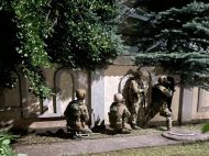 Ударив 11 разів ножем в&nbsp;спину та&nbsp;груди: чоловік убив свою помічницю та&nbsp;погрожував накласти на&nbsp;себе руки