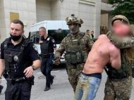 Поранив поліцейського та&nbsp;підпалив квартиру: київського стрілка затримали