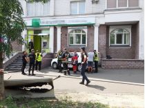 Ограбление банка в Киеве: первые подробности от полиции, фото и видео