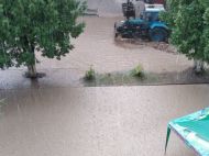 Місцями вода доходила людям до&nbsp;пояса: у&nbsp;Закарпатті потоки хлинули з&nbsp;гір та&nbsp;затопили кілька сіл